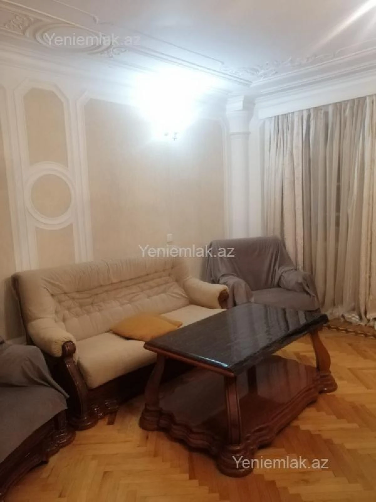 Satılır 4 otaqlı köhnə tikili 110 m²