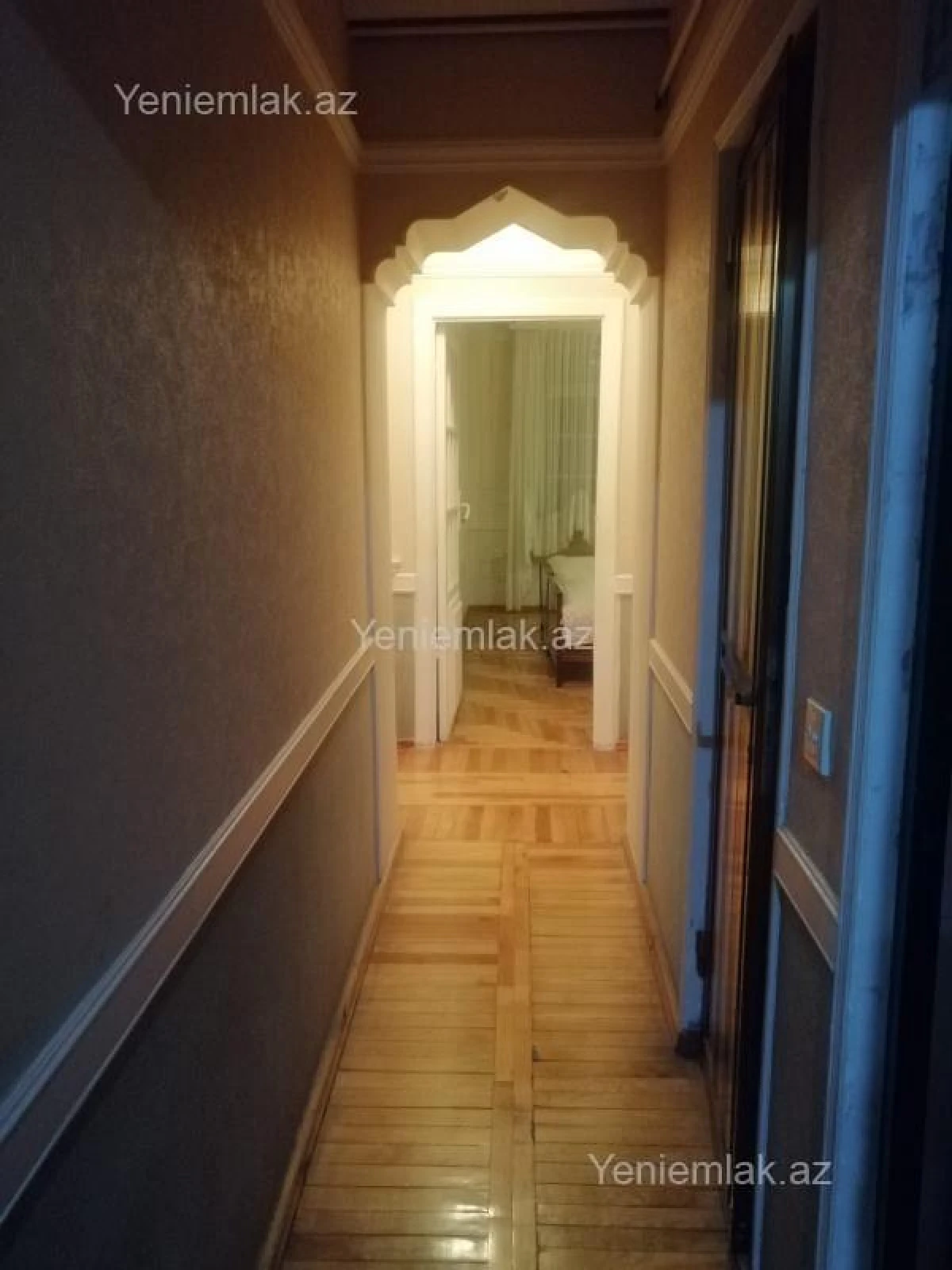 Satılır 4 otaqlı köhnə tikili 110 m²