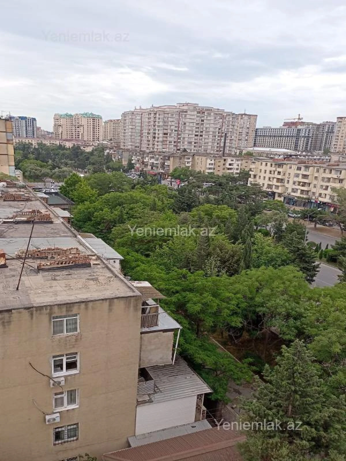 Satılır 3 otaqlı köhnə tikili 85 m²