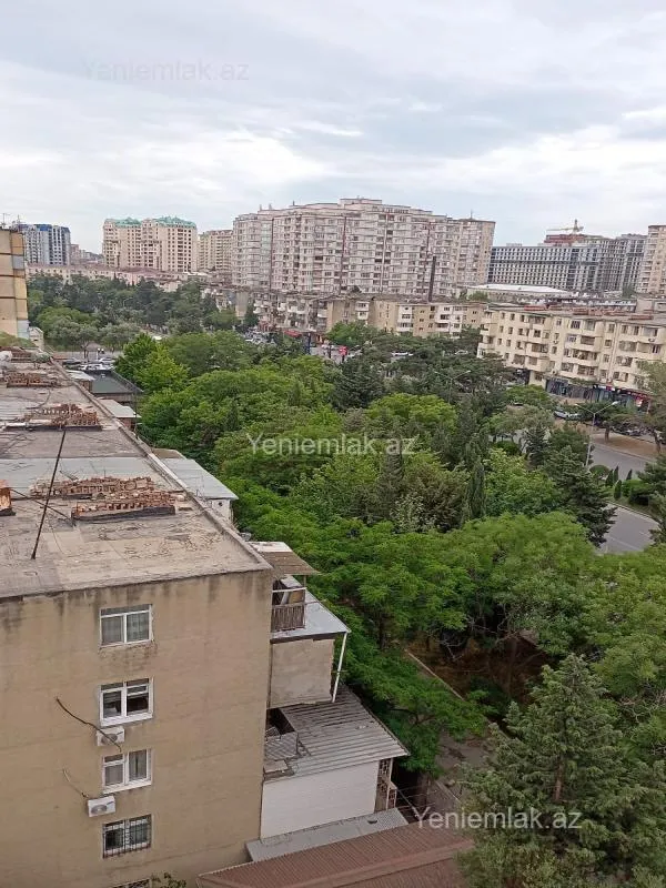 Satılır 3 otaqlı köhnə tikili 85 m²