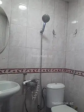 Satılır 3 otaqlı köhnə tikili 85 m²
