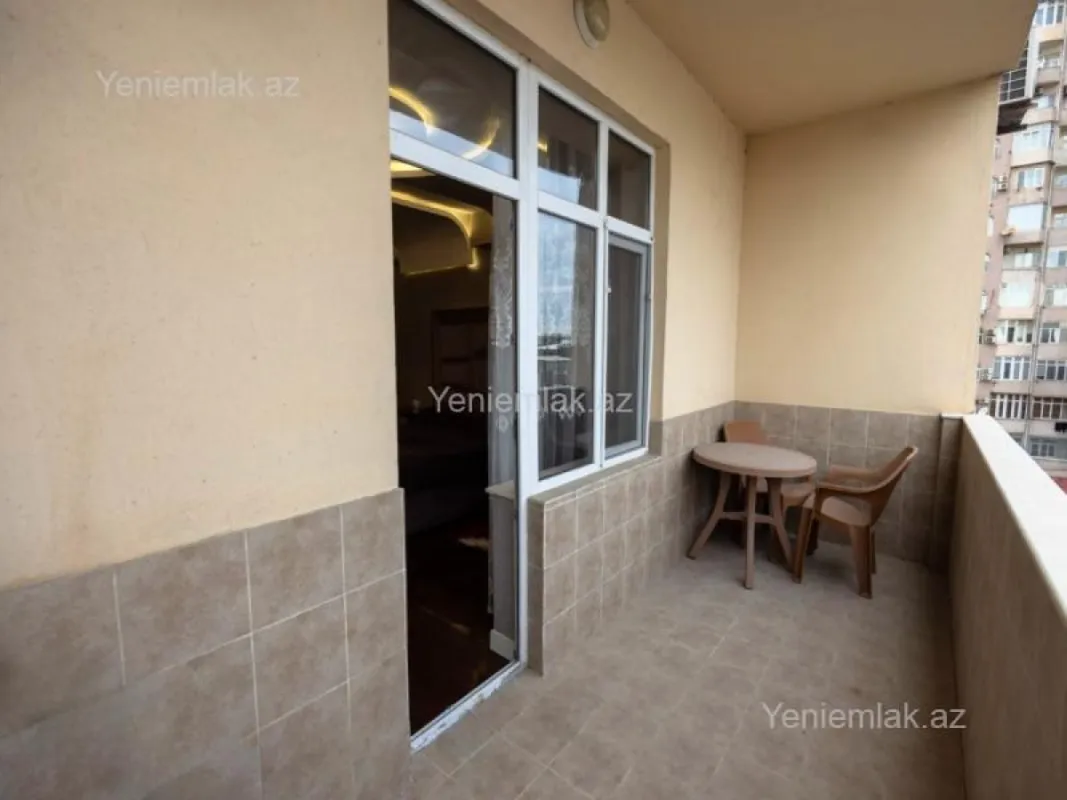 Satılır 4 otaqlı yeni tikili 210 m²