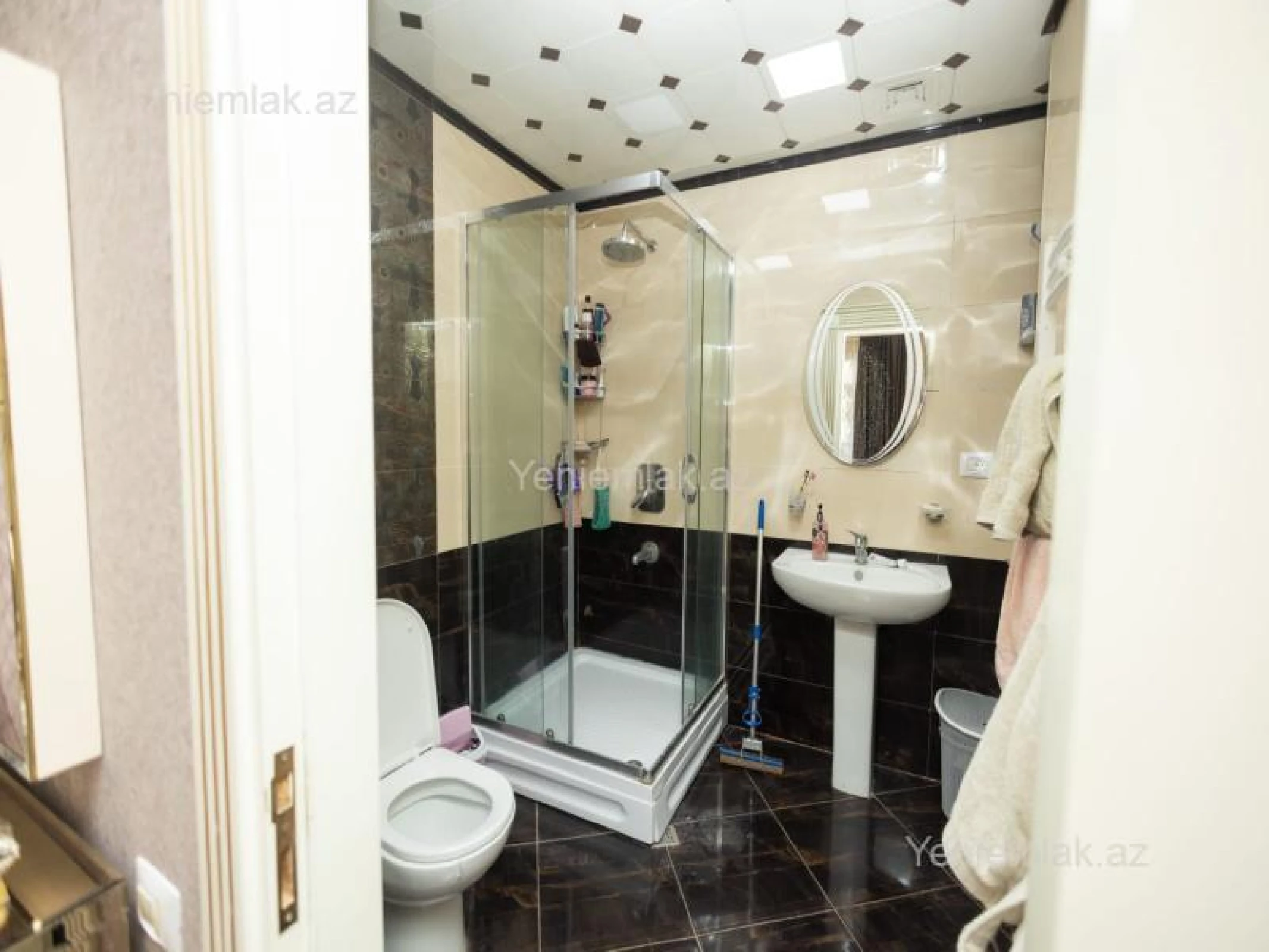 Satılır 4 otaqlı yeni tikili 210 m²