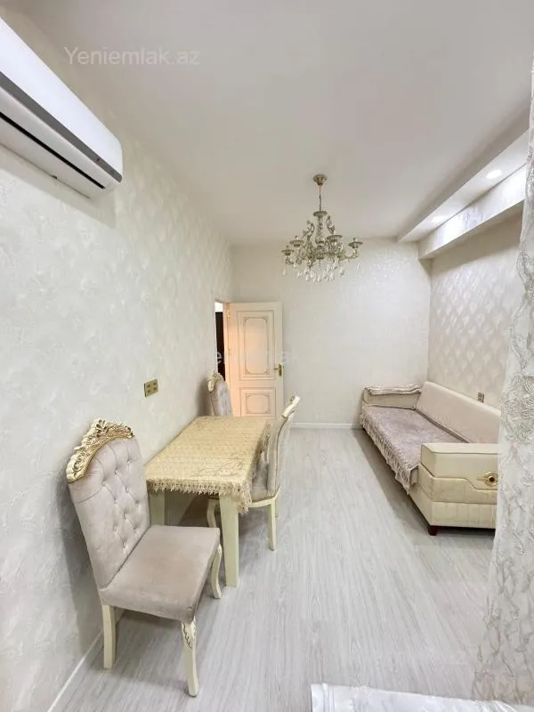 Satılır 3 otaqlı yeni tikili 75 m²