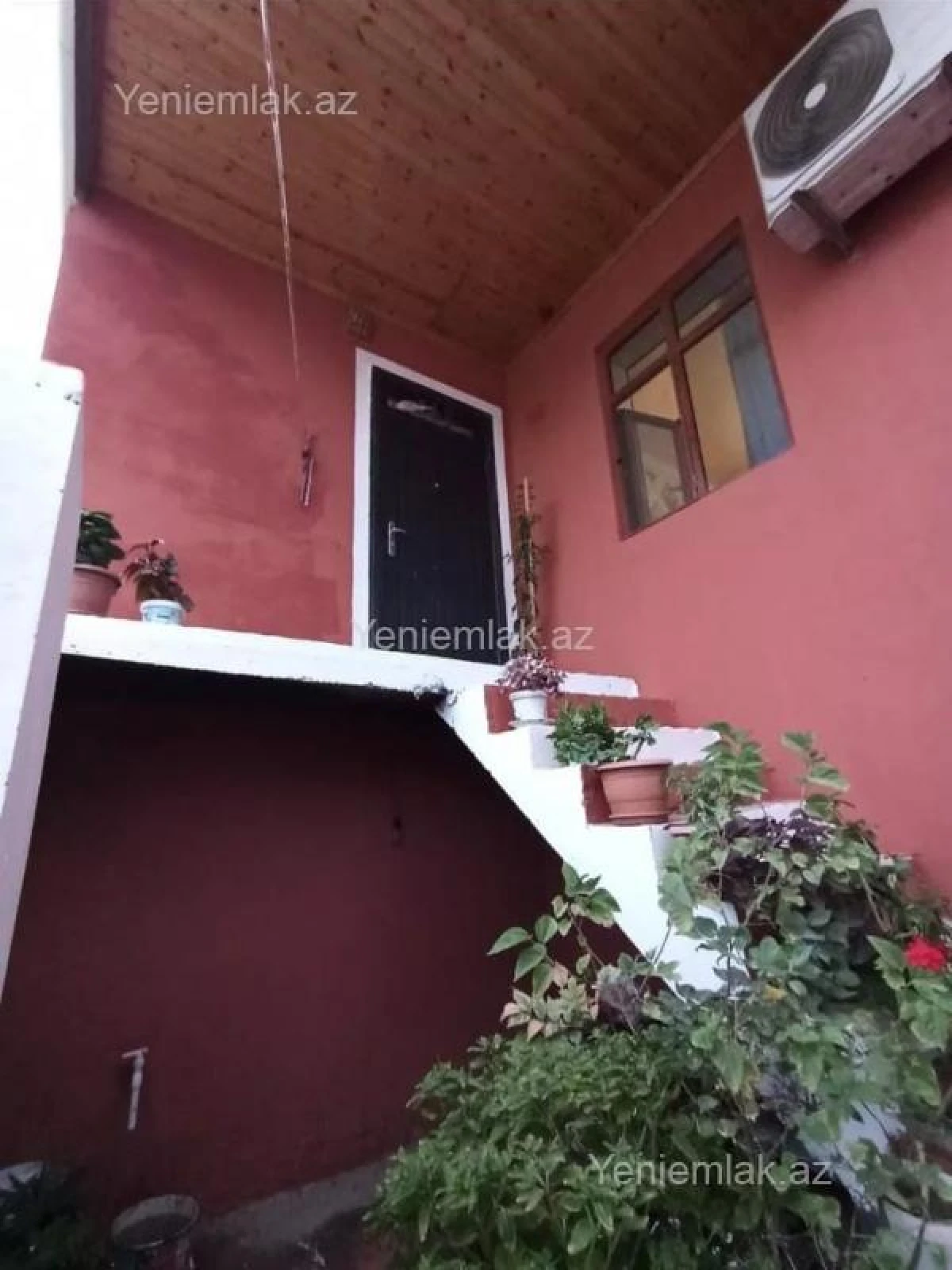 Satılır 4 otaqlı həyət evi 100 m²