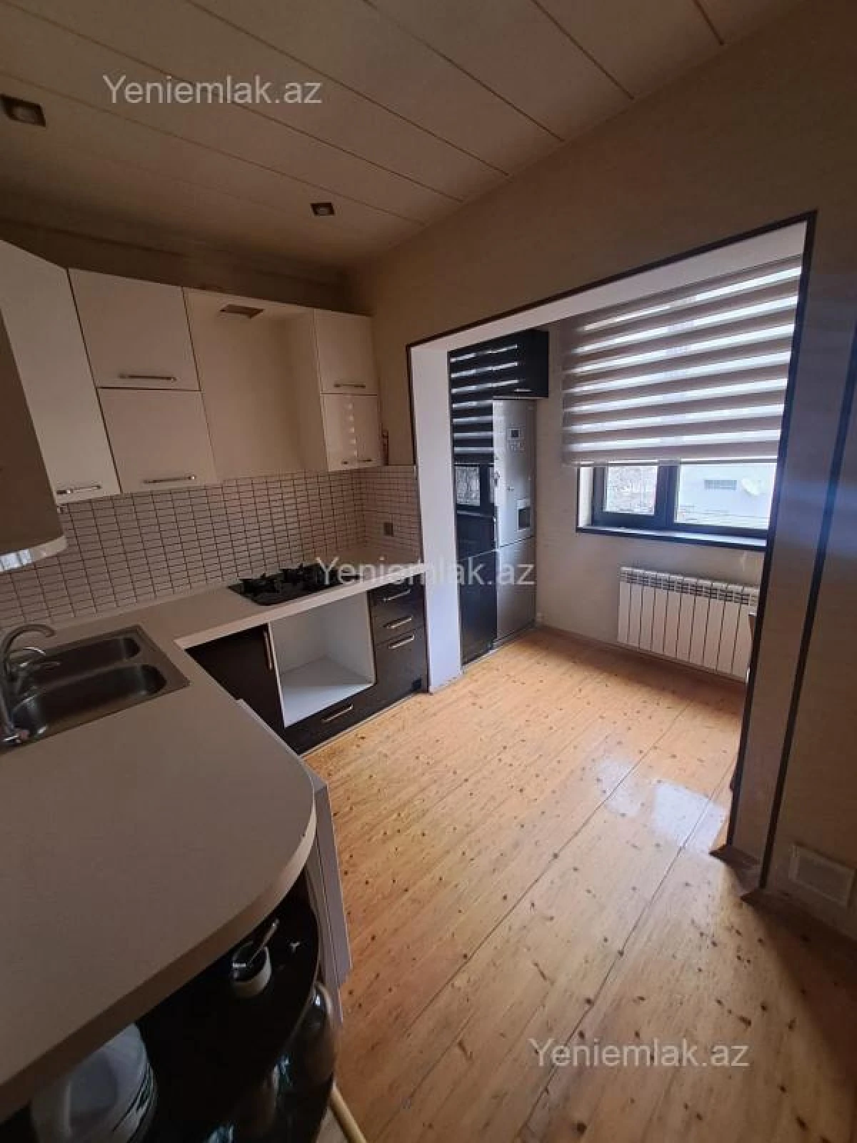 Satılır 4 otaqlı köhnə tikili 100 m²