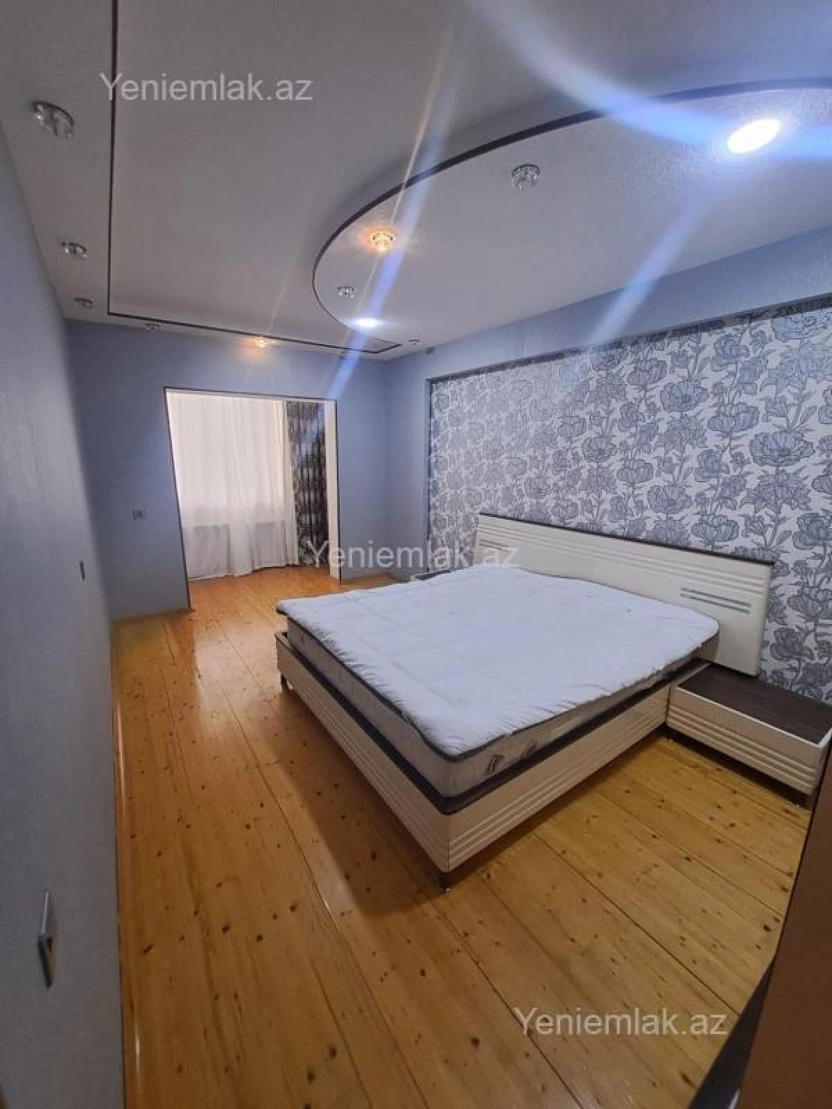 Satılır 4 otaqlı köhnə tikili 100 m²