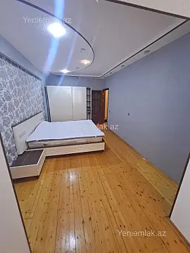 Satılır 4 otaqlı köhnə tikili 100 m²
