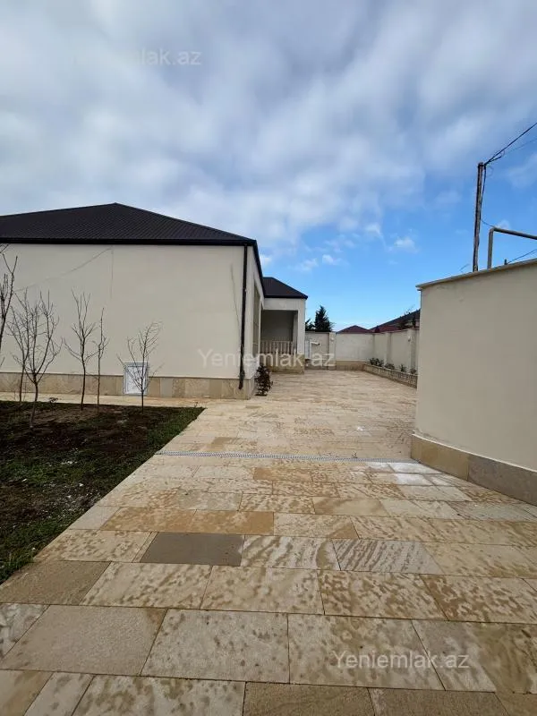 Satılır 3 otaqlı həyət evi 100 m²