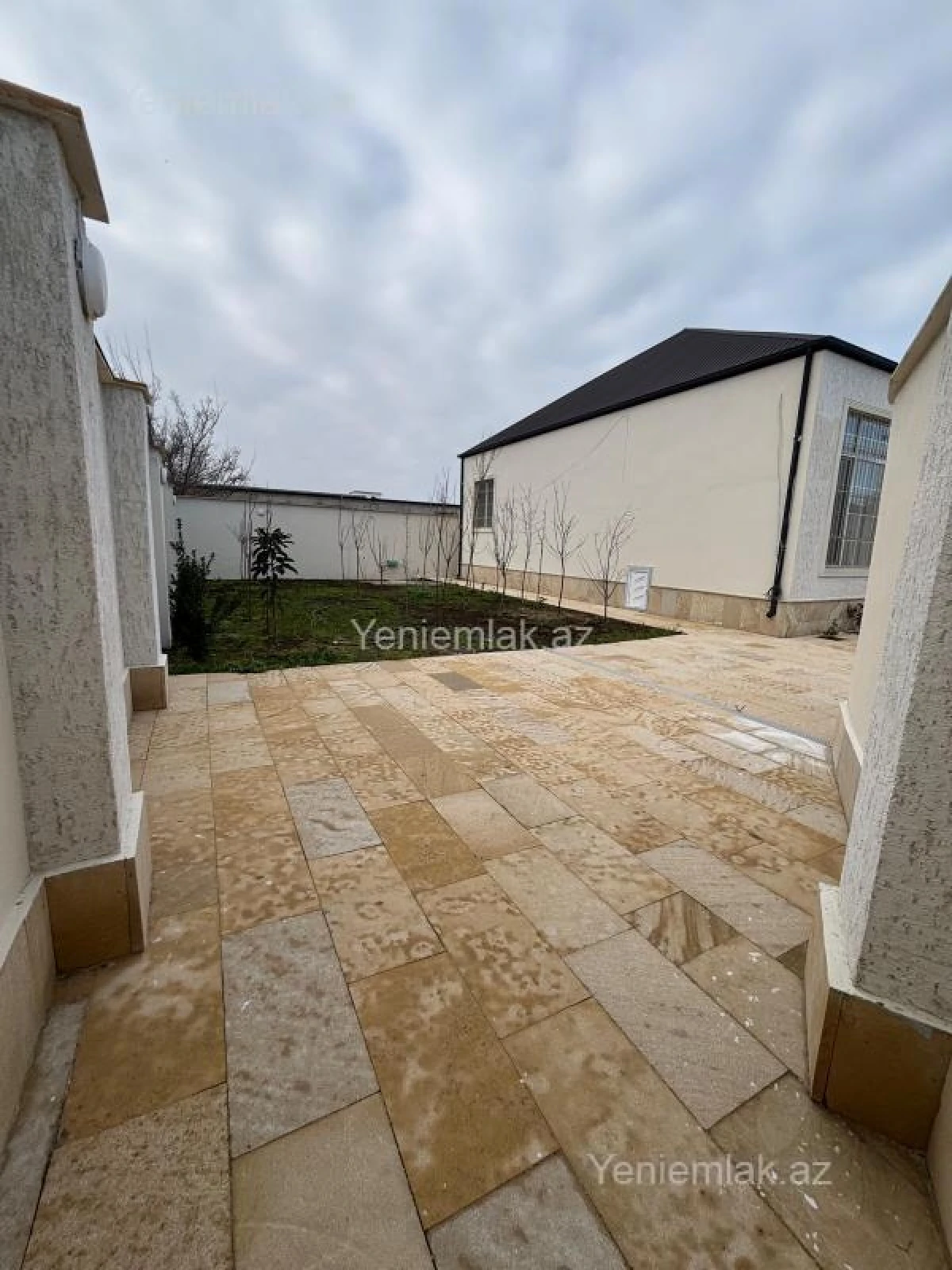 Satılır 3 otaqlı həyət evi 100 m²