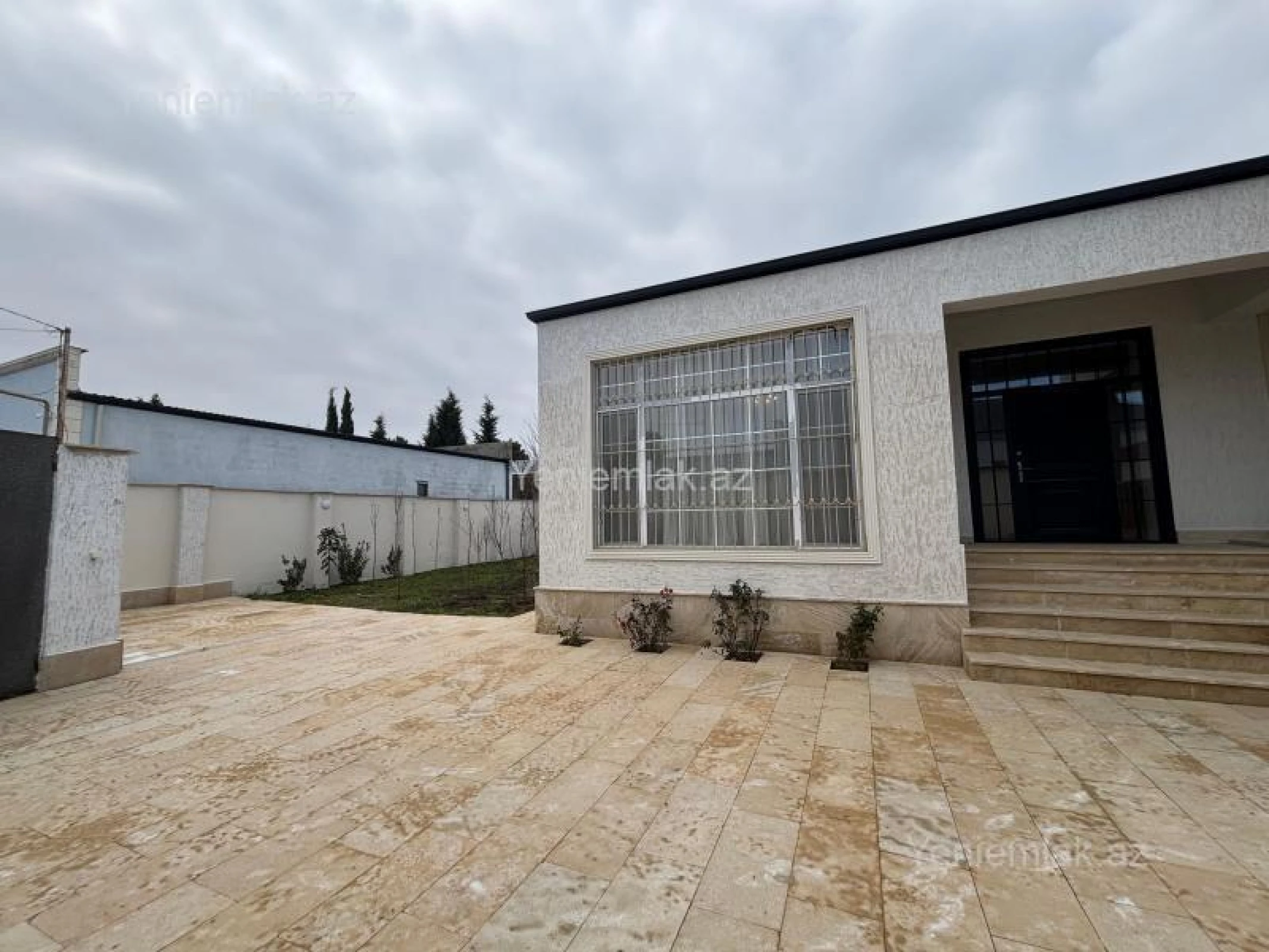 Satılır 3 otaqlı həyət evi 100 m²