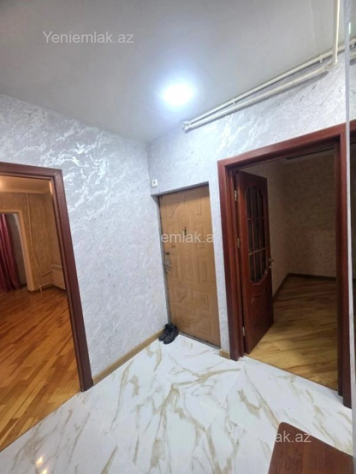 Satılır 2 otaqlı köhnə tikili 70 m²