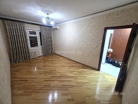 Satılır 2 otaqlı köhnə tikili 70 m²