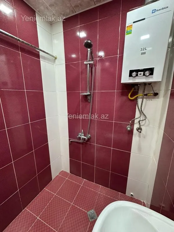Satılır 3 otaqlı köhnə tikili 70 m²