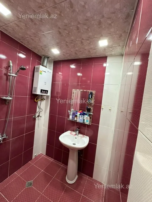 Satılır 3 otaqlı köhnə tikili 70 m²