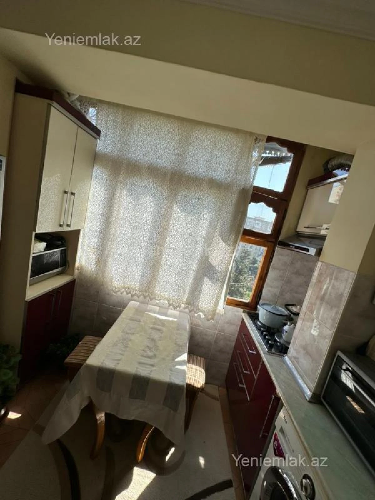 Satılır 3 otaqlı köhnə tikili 70 m²