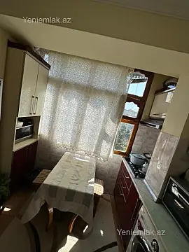 Satılır 3 otaqlı köhnə tikili 70 m²