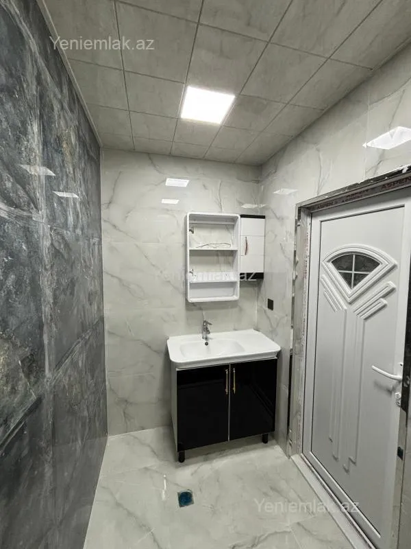 Satılır 4 otaqlı yeni tikili 127 m²