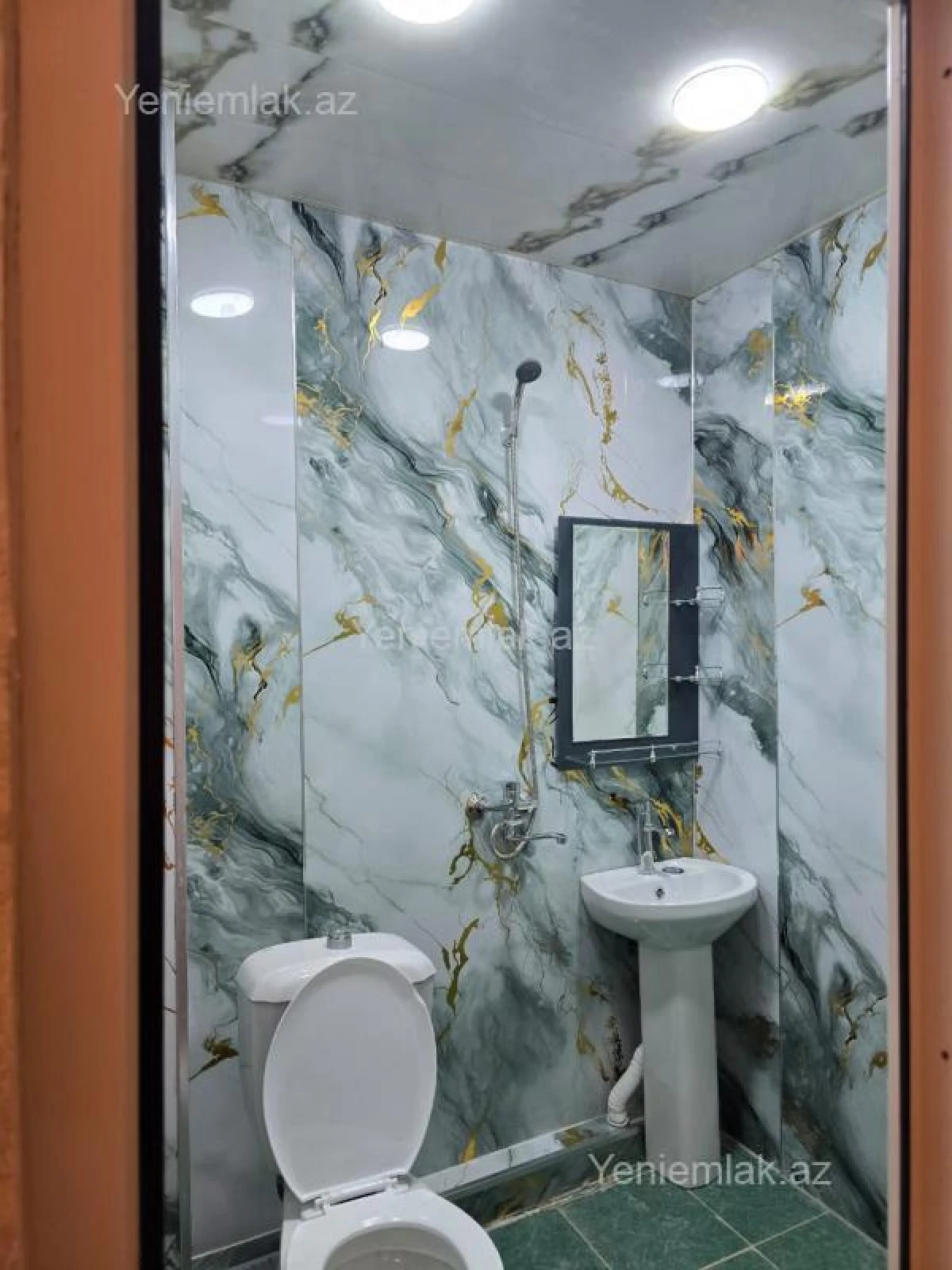 Satılır 2 otaqlı köhnə tikili 40 m²