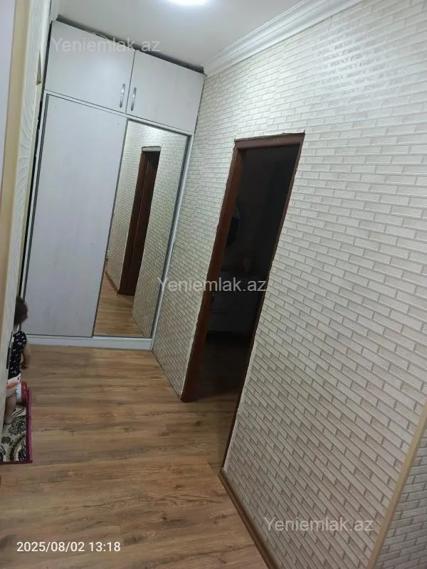 Satılır 2 otaqlı köhnə tikili 60 m²
