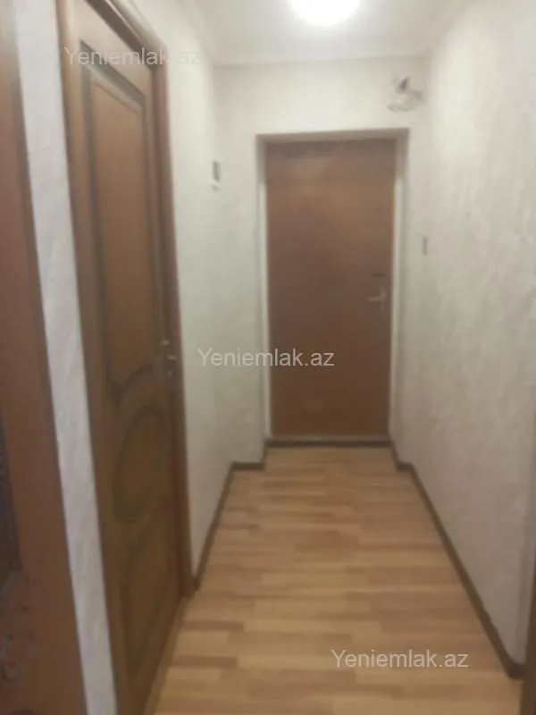 Satılır 3 otaqlı köhnə tikili 70 m²