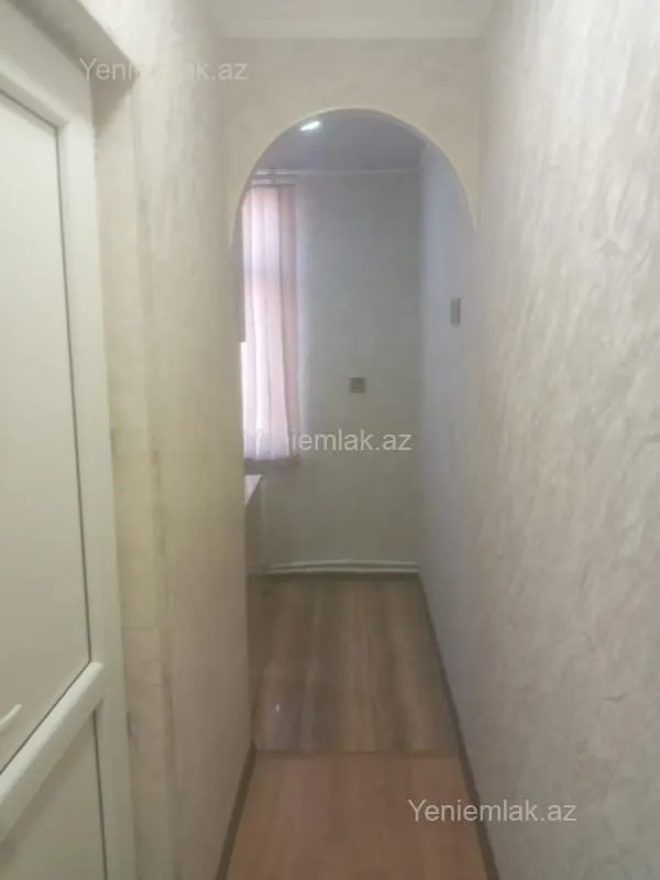 Satılır 3 otaqlı köhnə tikili 70 m²
