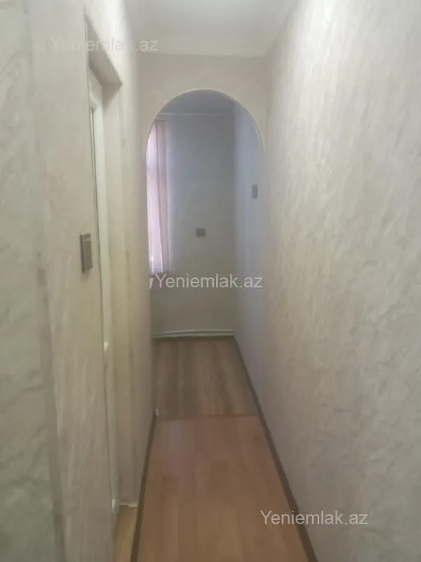 Satılır 3 otaqlı köhnə tikili 70 m²