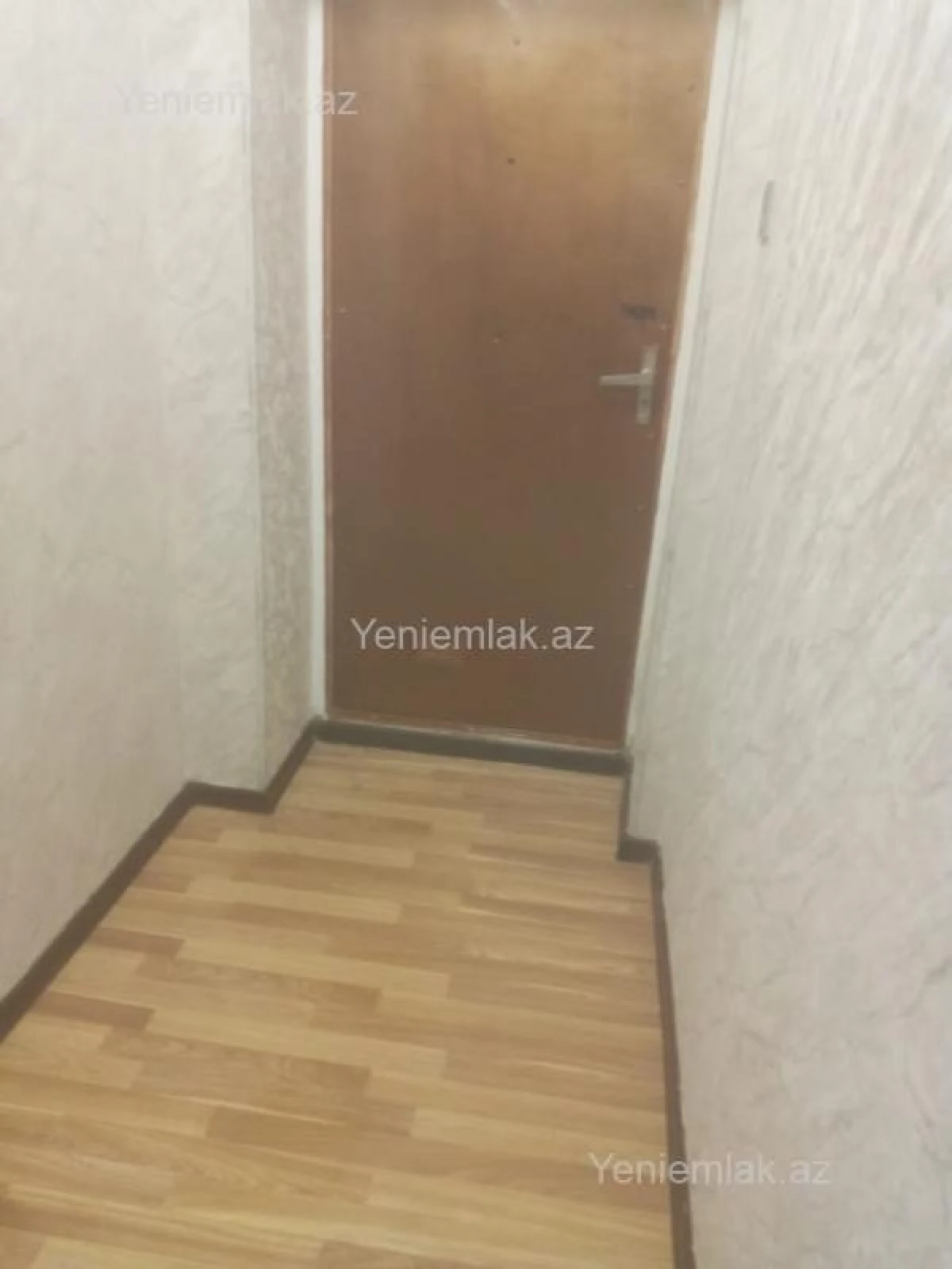 Satılır 3 otaqlı köhnə tikili 70 m²