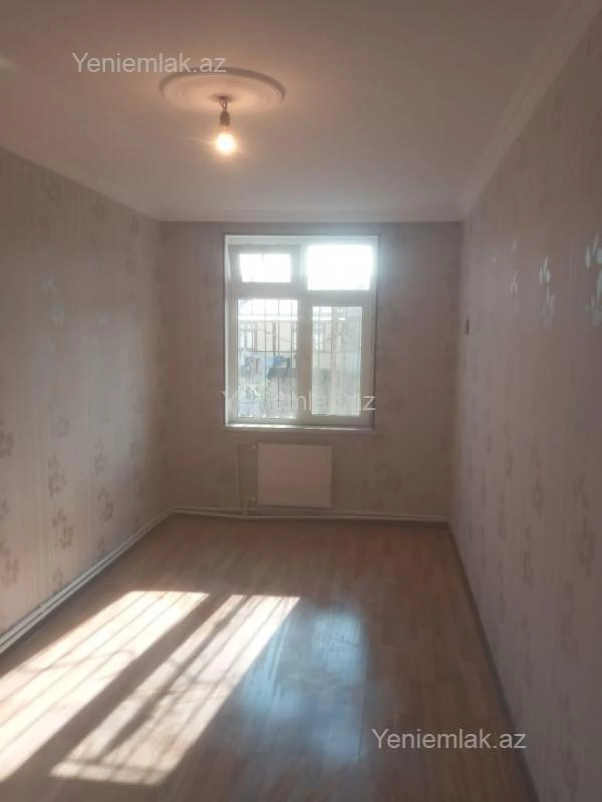 Satılır 3 otaqlı köhnə tikili 70 m²