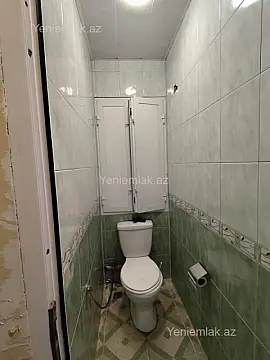 Satılır 4 otaqlı köhnə tikili 90 m²