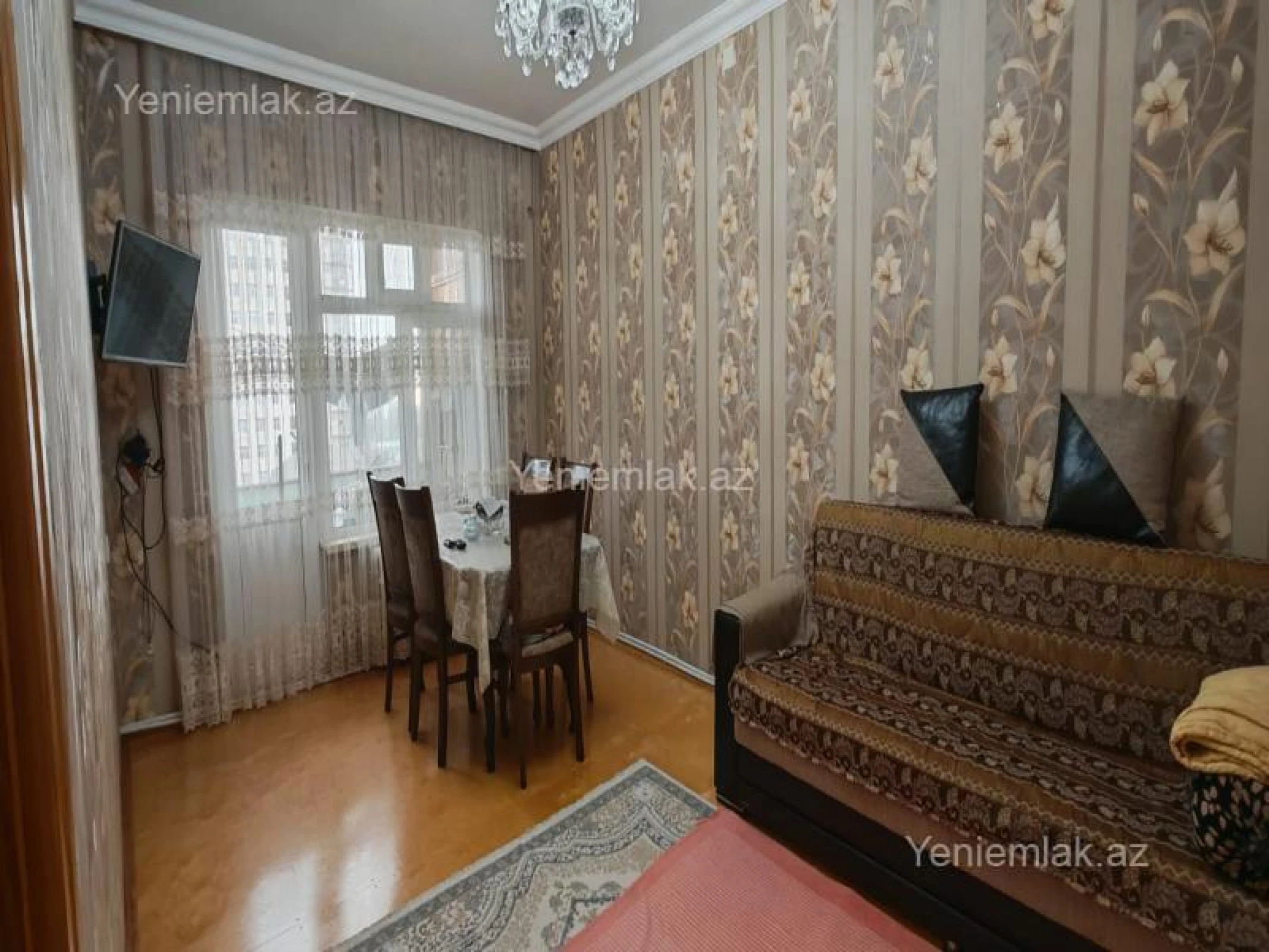Satılır 3 otaqlı köhnə tikili 80 m²