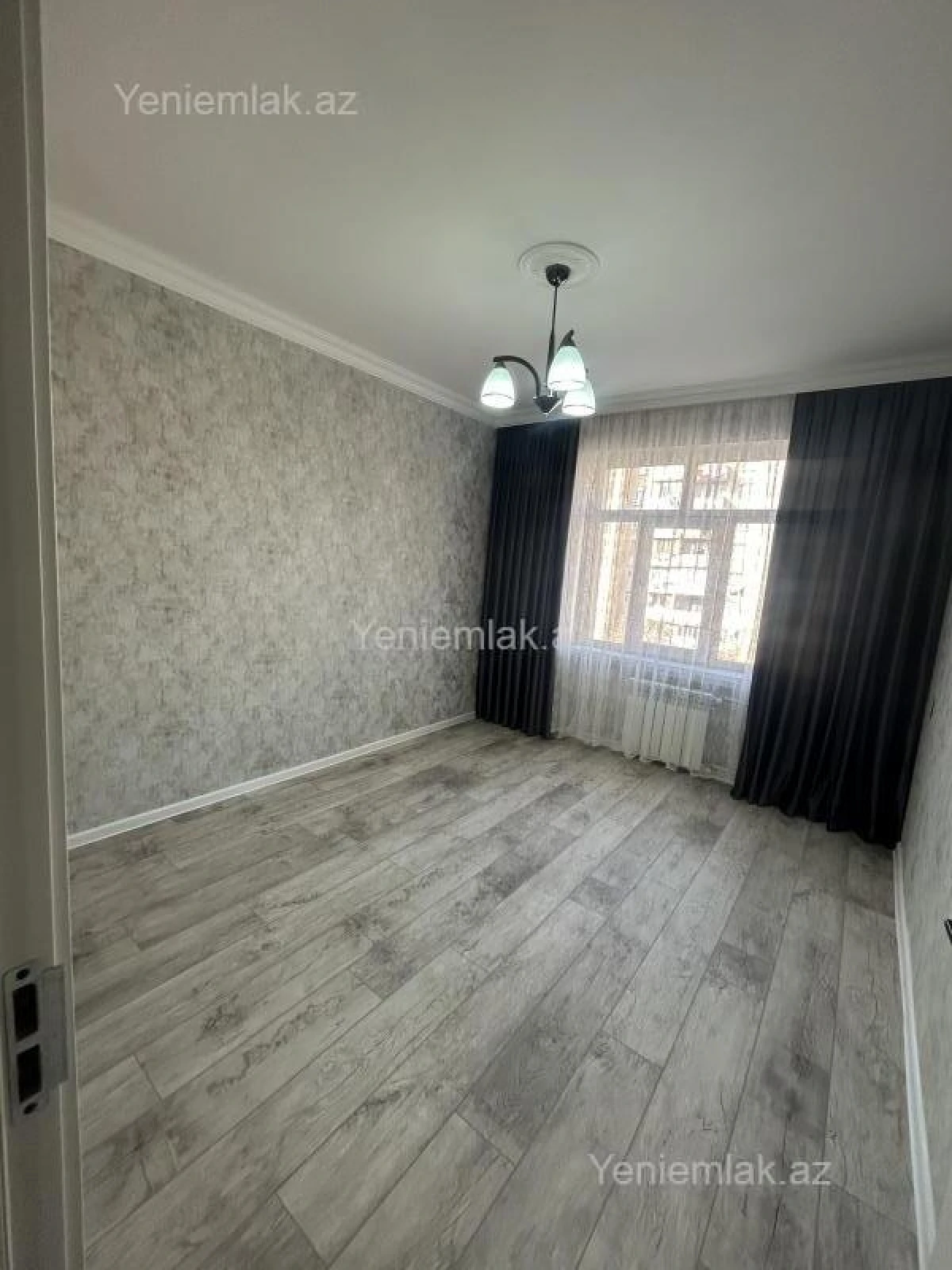 Satılır 2 otaqlı köhnə tikili 70 m²