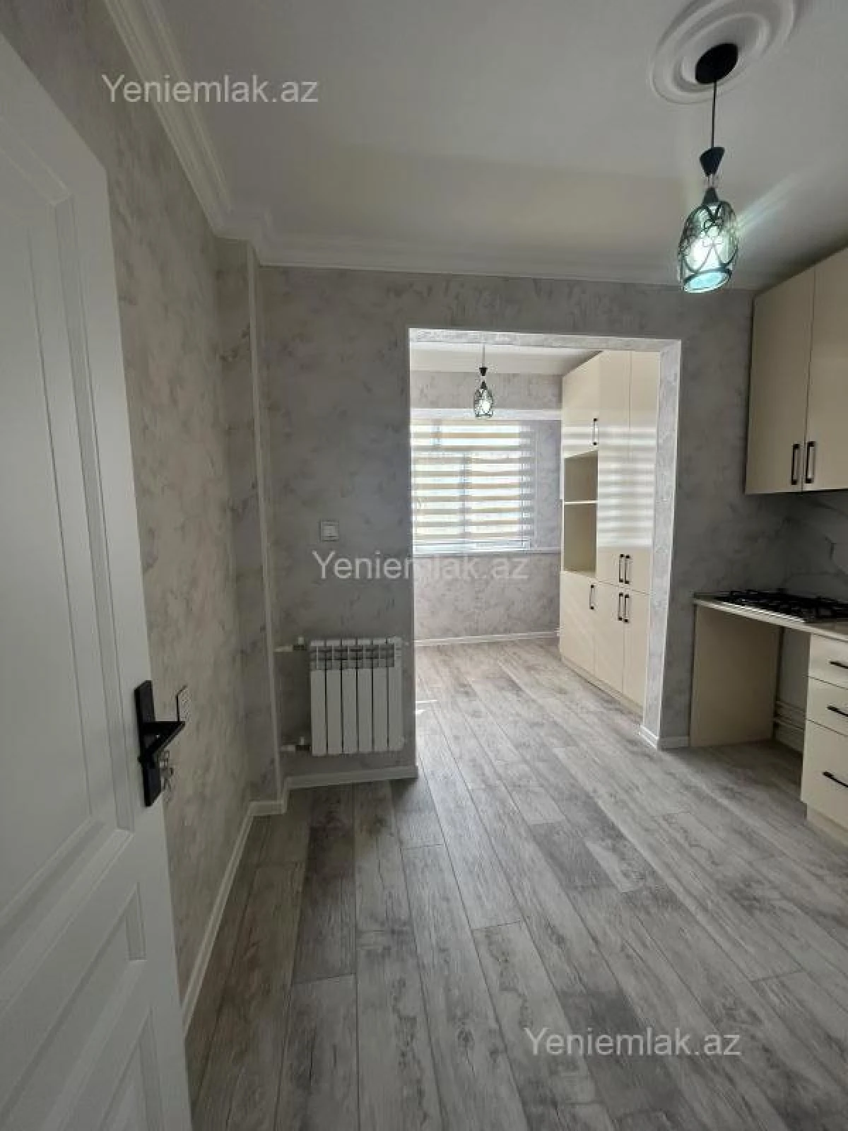 Satılır 2 otaqlı köhnə tikili 70 m²