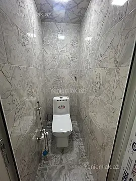 Satılır 2 otaqlı köhnə tikili 70 m²