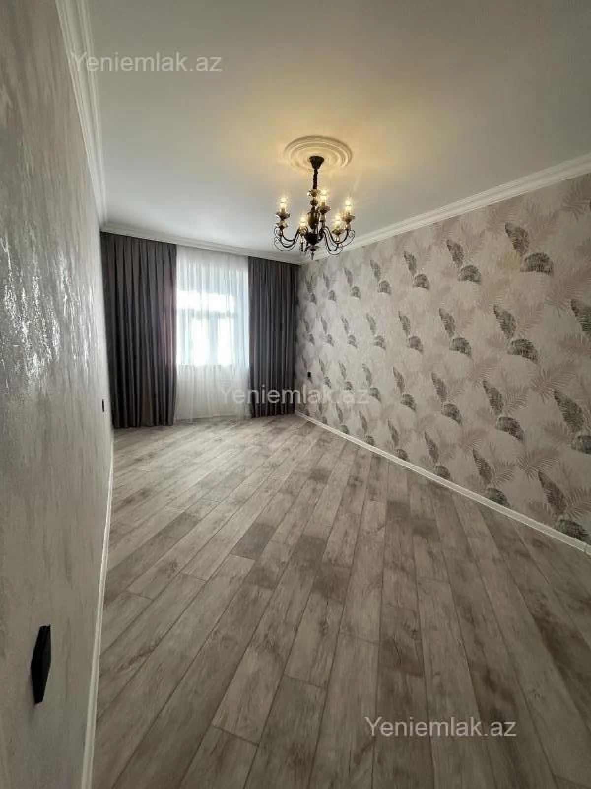 Satılır 2 otaqlı köhnə tikili 70 m²