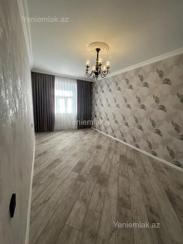 Satılır 2 otaqlı köhnə tikili 70 m²