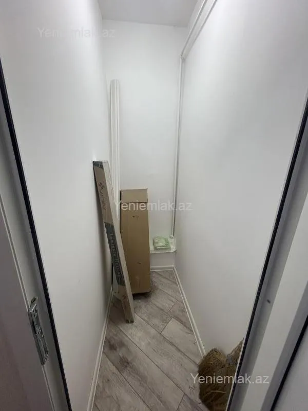Satılır 2 otaqlı köhnə tikili 70 m²