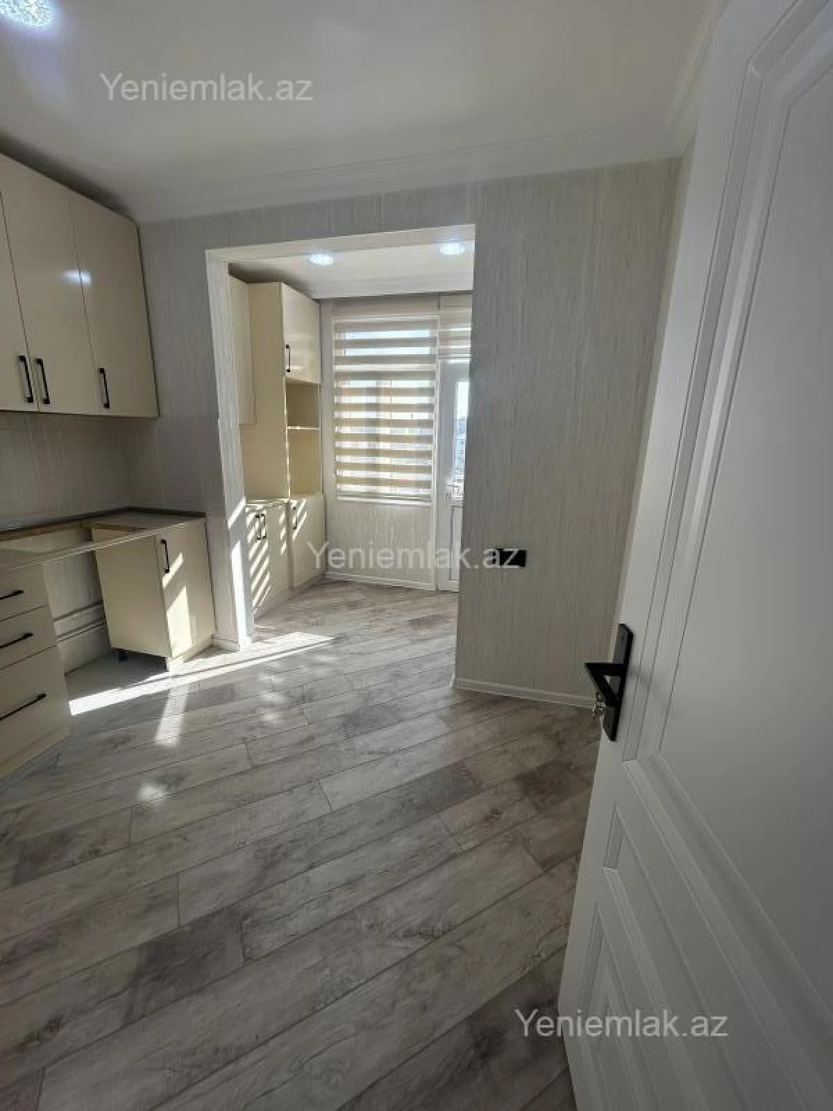 Satılır 2 otaqlı köhnə tikili 70 m²