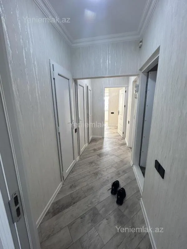 Satılır 2 otaqlı köhnə tikili 70 m²