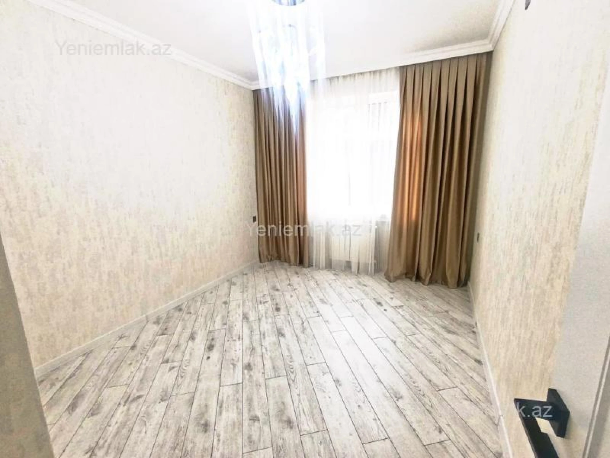 Satılır 3 otaqlı köhnə tikili 60 m²