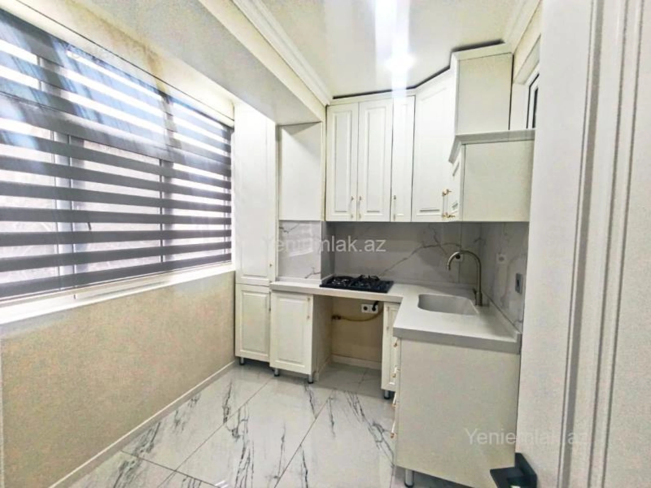 Satılır 3 otaqlı köhnə tikili 60 m²