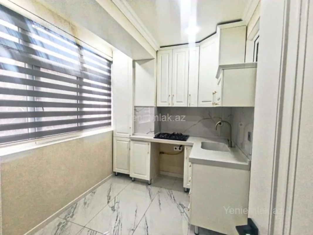 Satılır 3 otaqlı köhnə tikili 60 m²