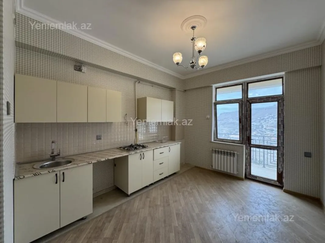 Satılır 4 otaqlı yeni tikili 134 m²