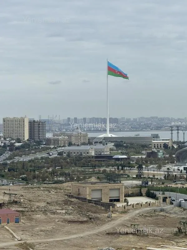 Satılır 4 otaqlı yeni tikili 134 m²