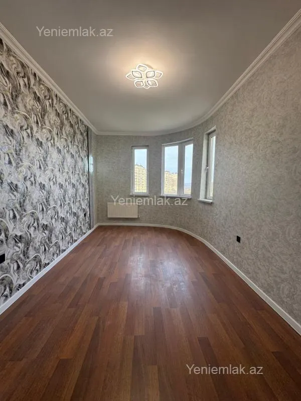 Satılır 3 otaqlı yeni tikili 92 m²