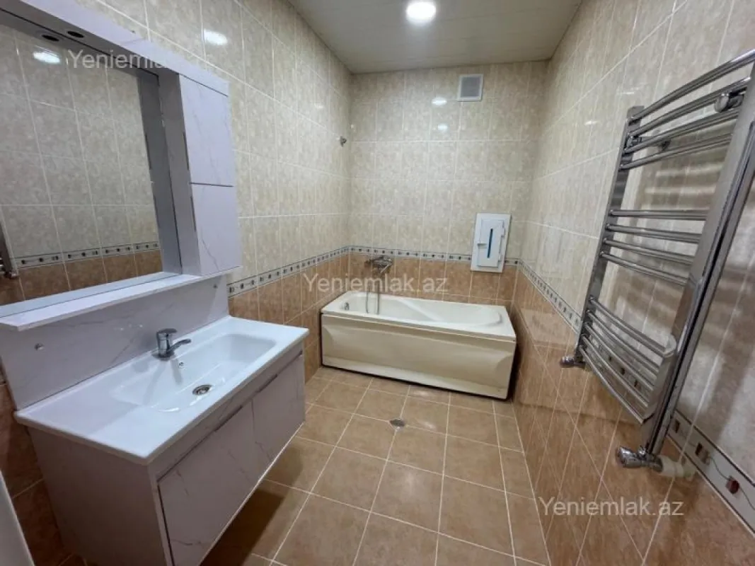 Satılır 3 otaqlı yeni tikili 92 m²