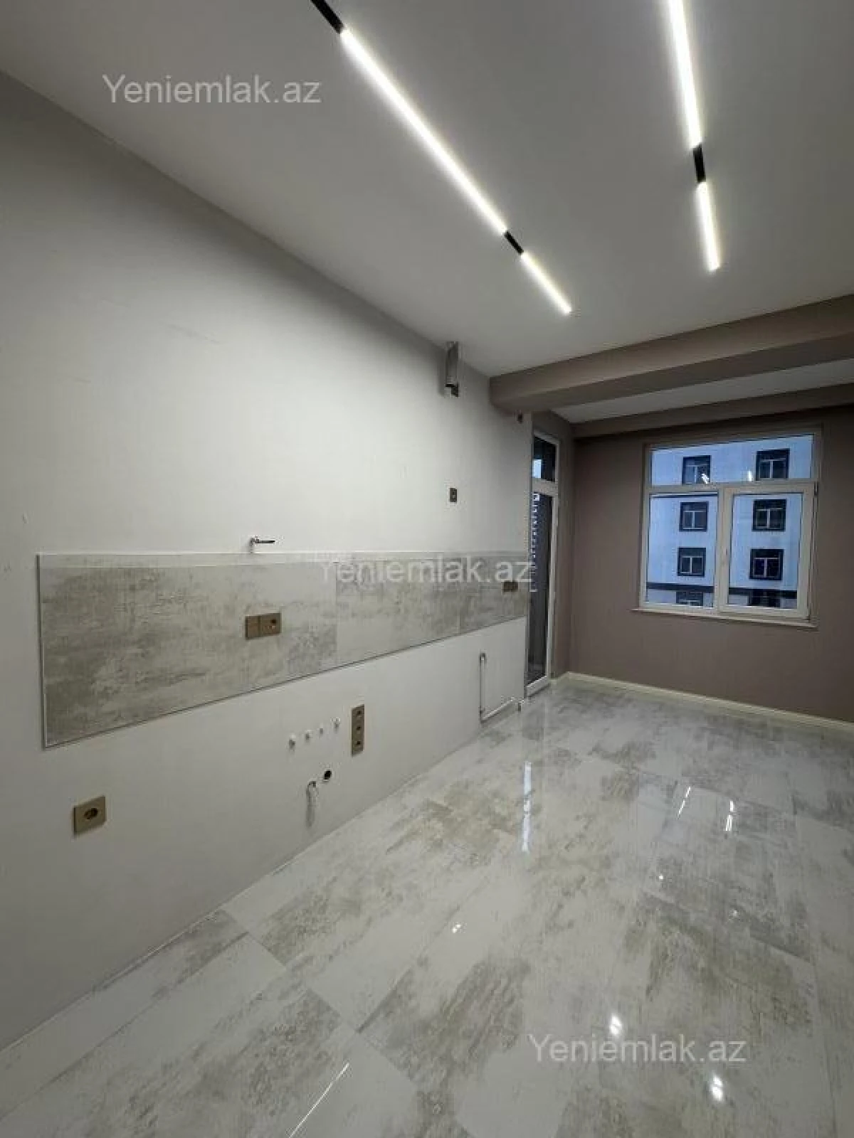 Satılır 3 otaqlı yeni tikili 107 m²