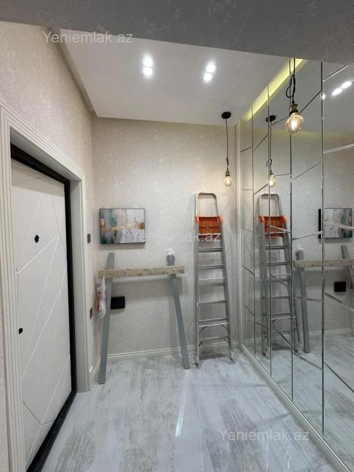 Satılır 3 otaqlı yeni tikili 107 m²