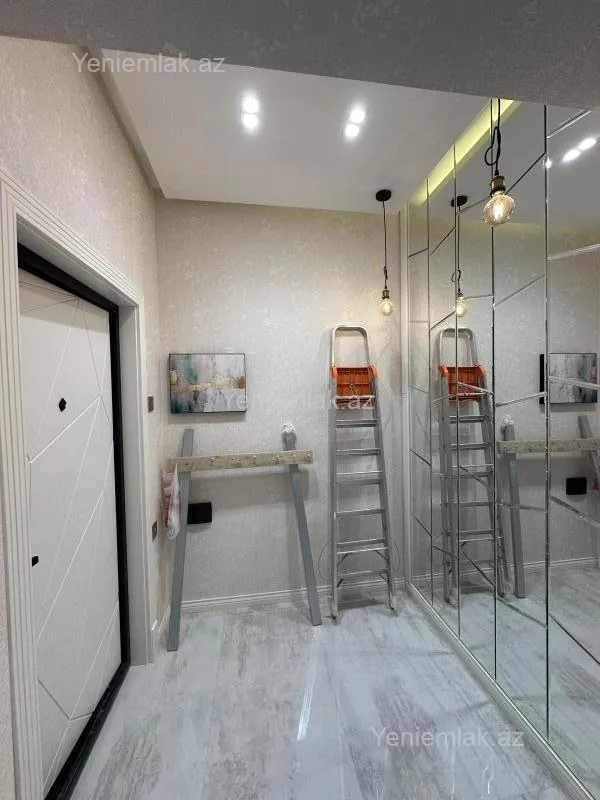 Satılır 3 otaqlı yeni tikili 107 m²