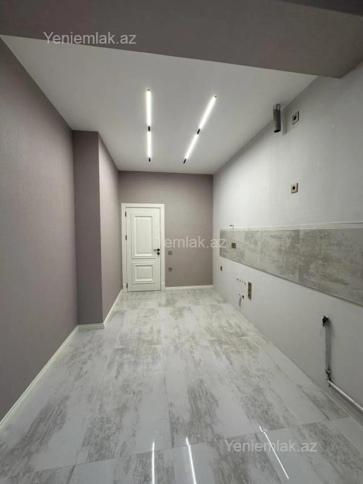 Satılır 3 otaqlı yeni tikili 107 m²